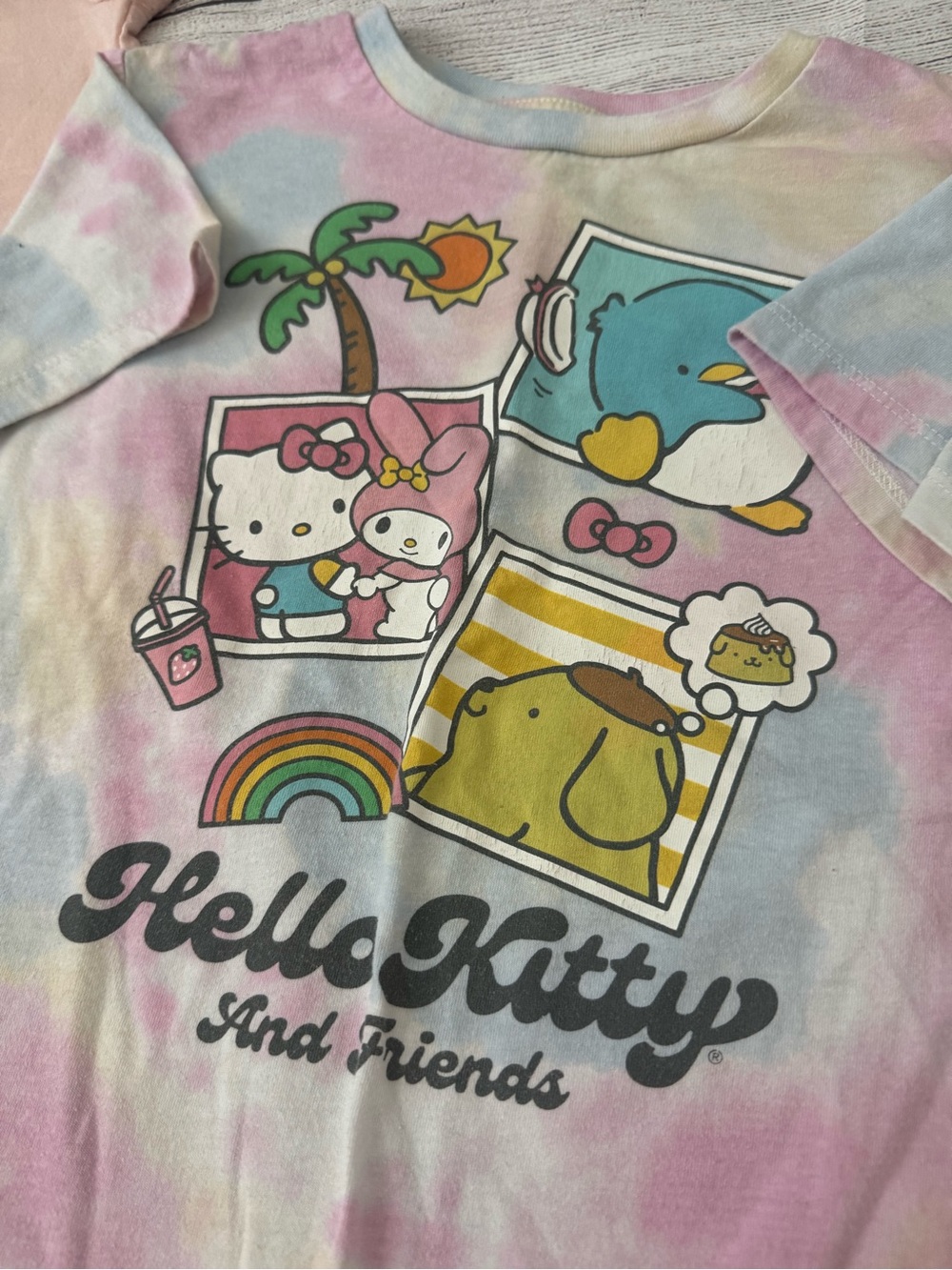 Hello Kitty Tees - Picture 2 of 8